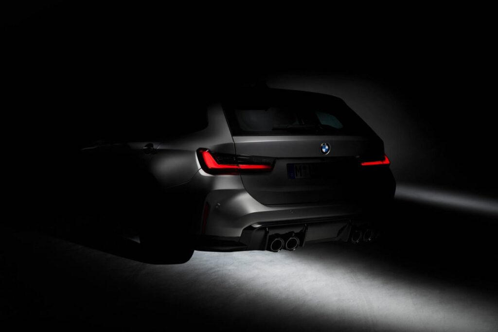 BMW M GmbH comienza los tests con el primer BMW M3 Touring.