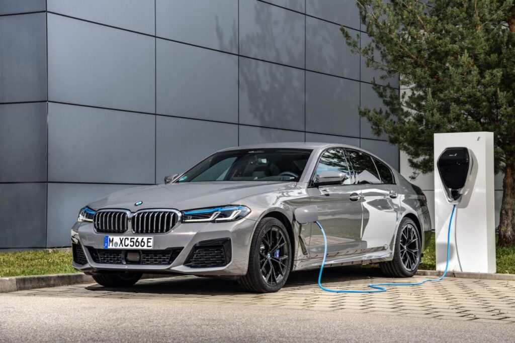 El nuevo BMW 545e xDrive Berlina.