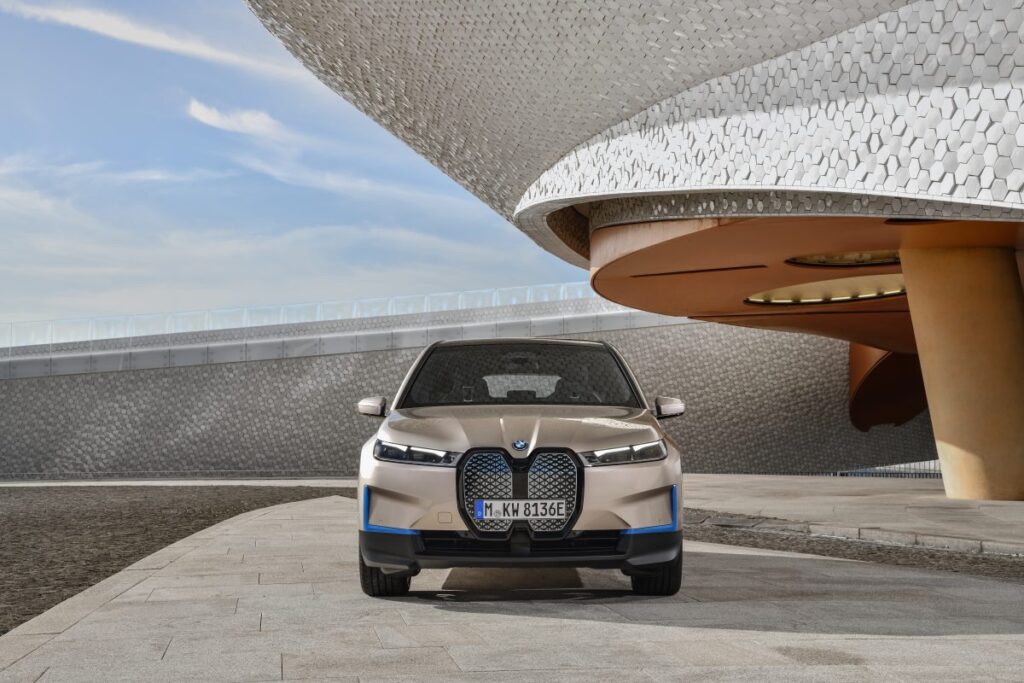 El primer BMW iX